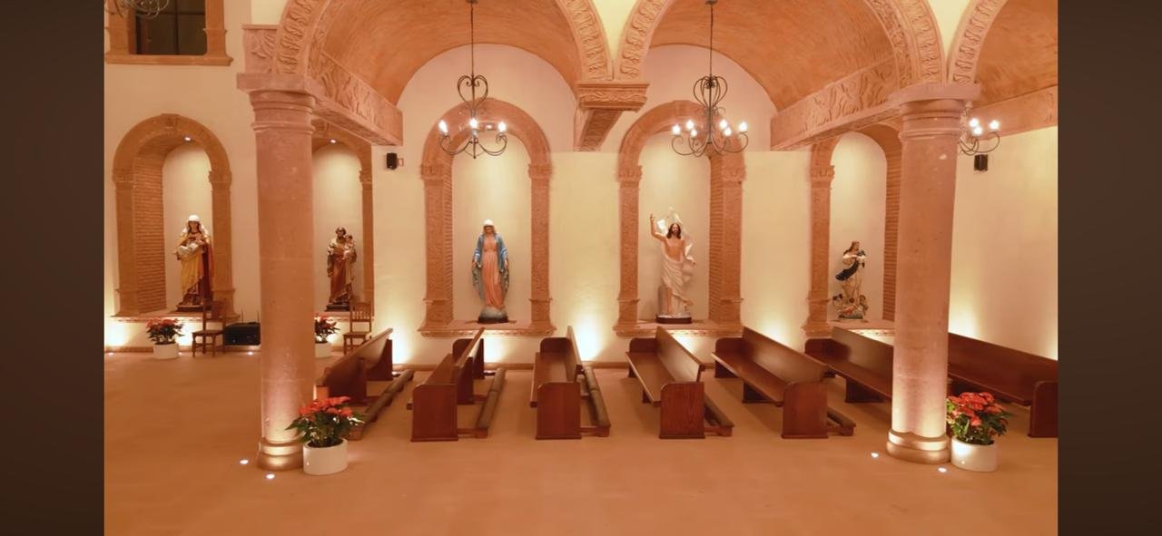 Iglesia del Club - Detalles de Madera